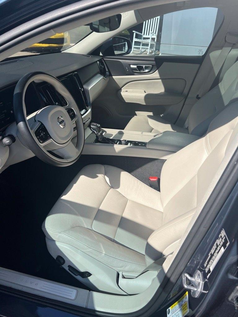 Volvo S60 T5 FWD Momentum 2019