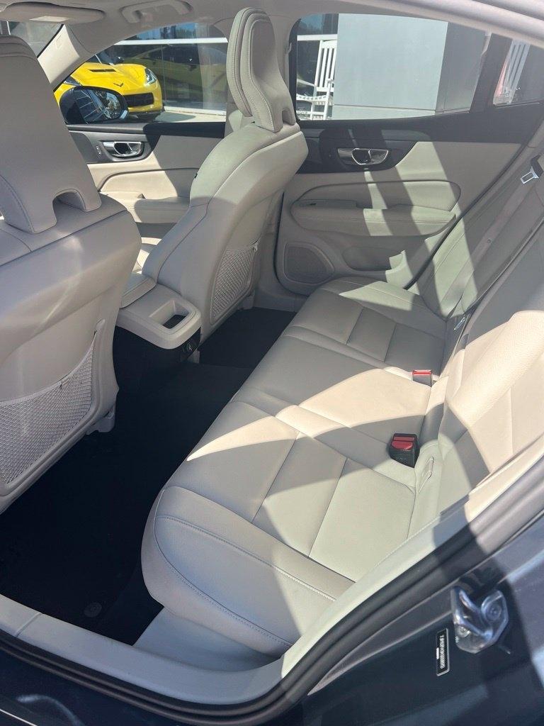 Volvo S60 T5 FWD Momentum 2019