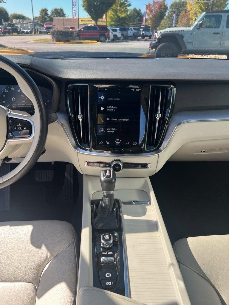 Volvo S60 T5 FWD Momentum 2019