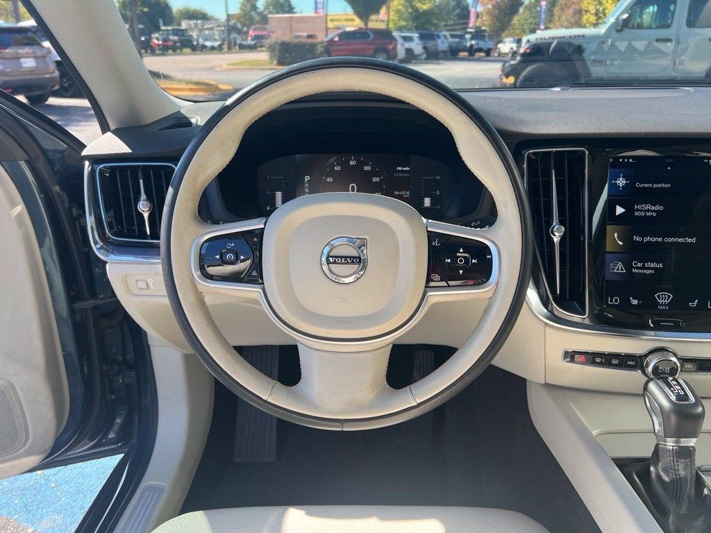 Volvo S60 T5 FWD Momentum 2019