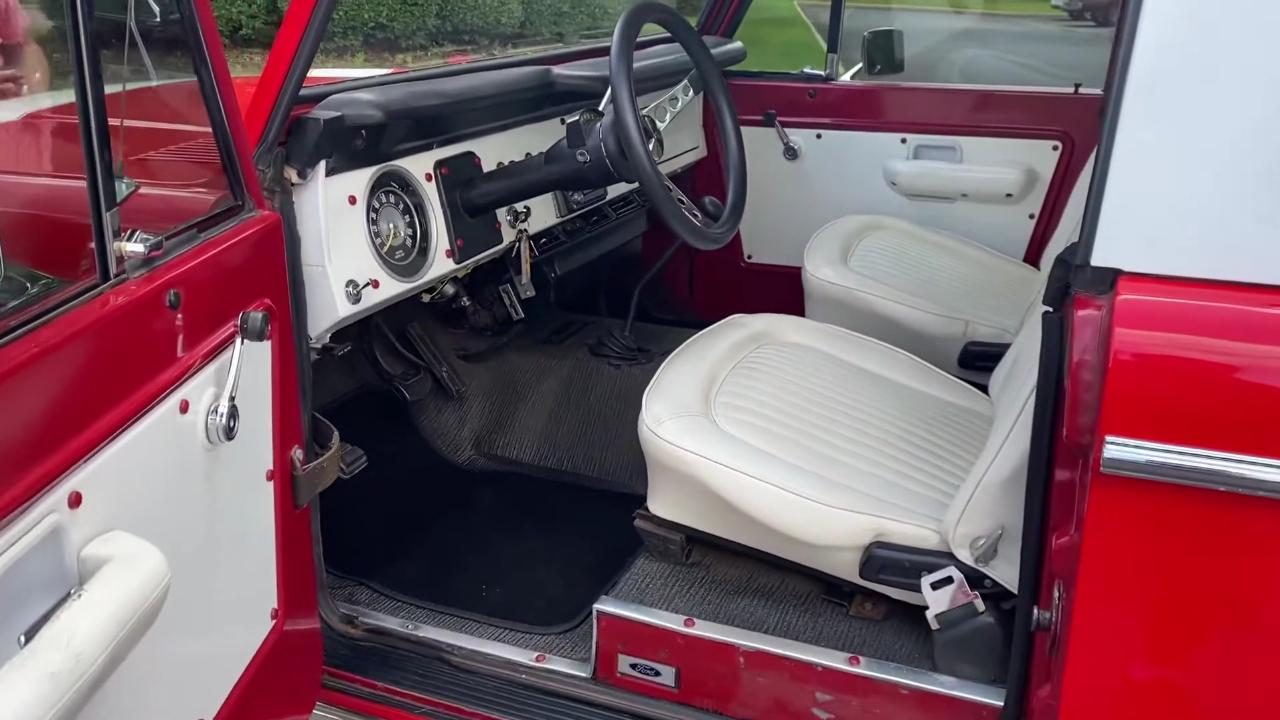 Ford Bronco  1976