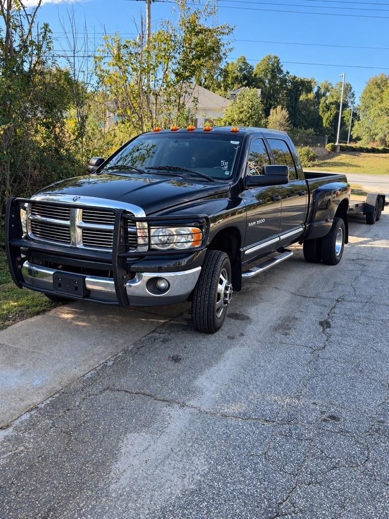 2005 Dodge Ram 3500 ST Quad Cab Long Bed 4WD DRW