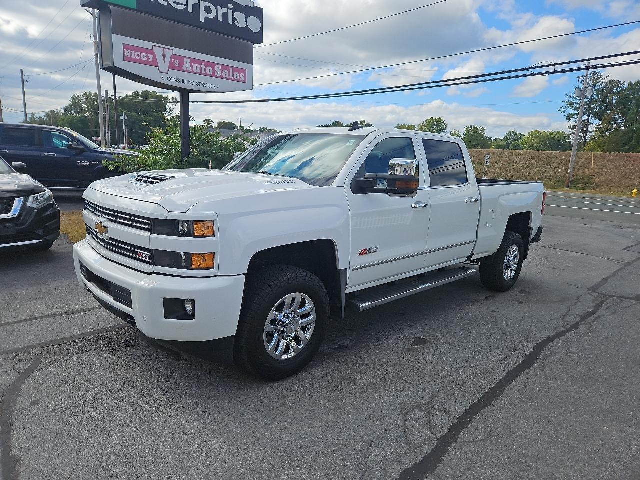 Chevrolet Silverado 3500HD 4WD Crew Cab 153.7" LTZ 2018