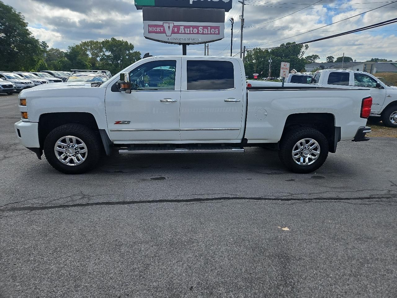 Chevrolet Silverado 3500HD 4WD Crew Cab 153.7" LTZ 2018