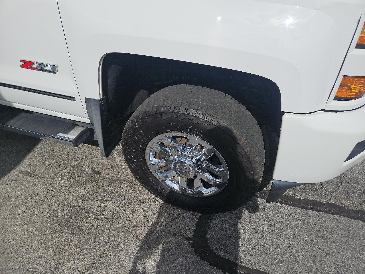 Chevrolet Silverado 3500HD 4WD Crew Cab 153.7" LTZ 2018