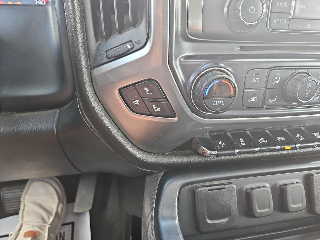 Chevrolet Silverado 3500HD 4WD Crew Cab 153.7" LTZ 2018