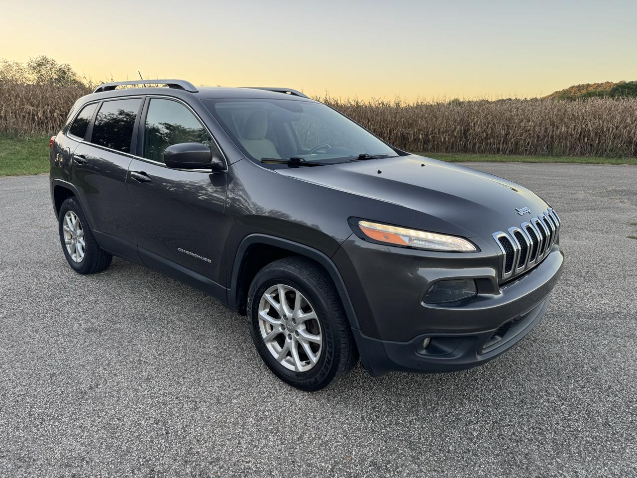 Jeep Cherokee Latitude 4WD 2015