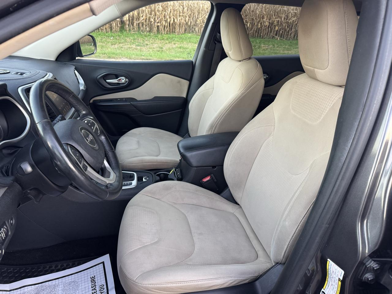 Jeep Cherokee Latitude 4WD 2015