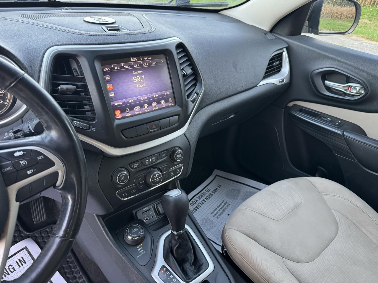 Jeep Cherokee Latitude 4WD 2015