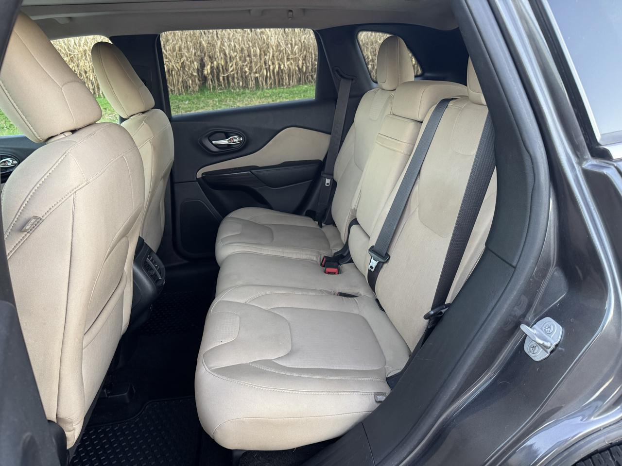 Jeep Cherokee Latitude 4WD 2015