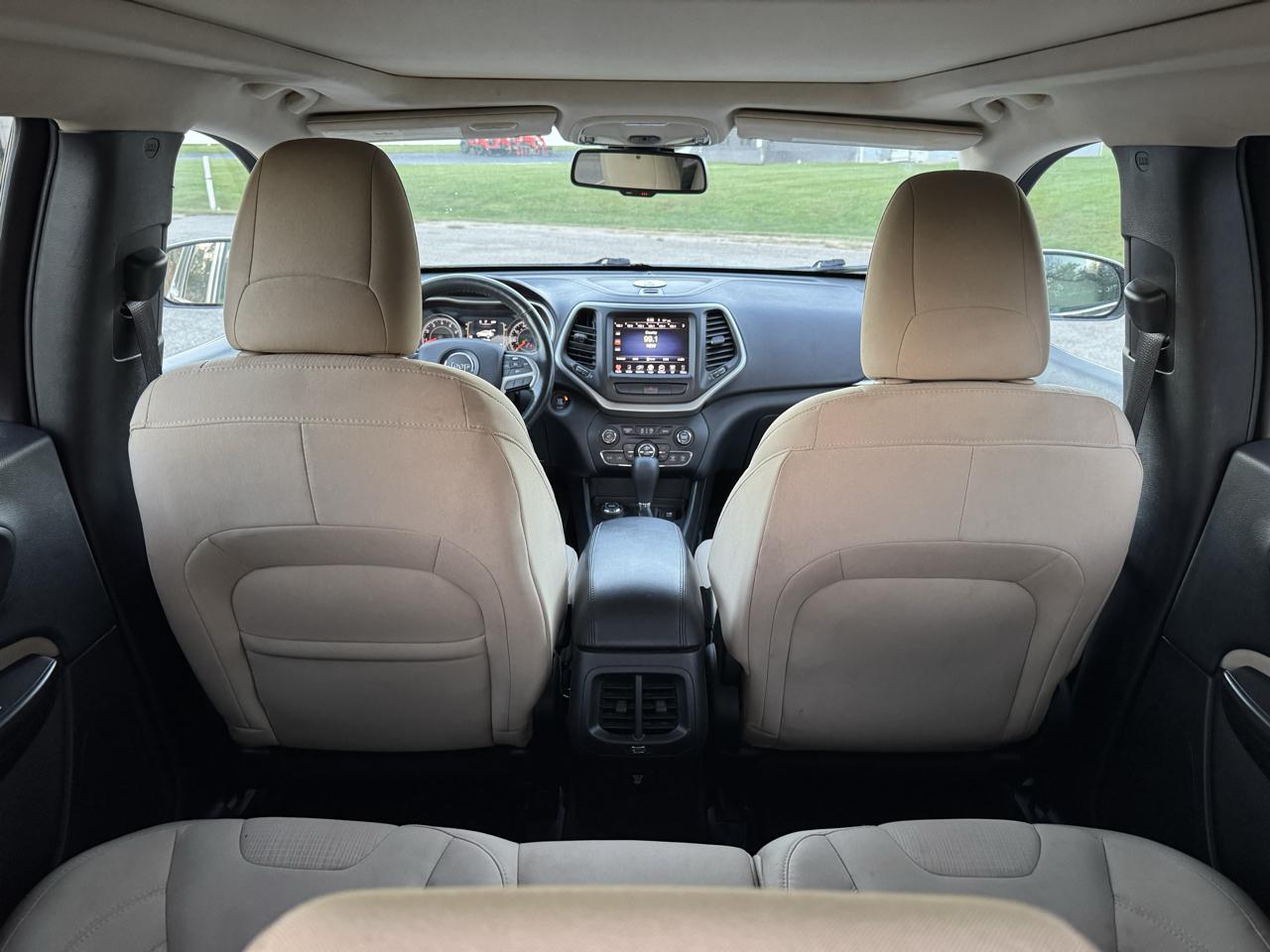 Jeep Cherokee Latitude 4WD 2015