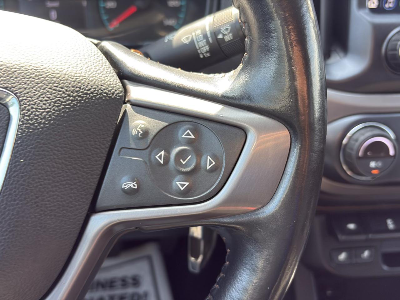 GMC Canyon AT4 Crew Cab w/Cloth 4WD 2021
