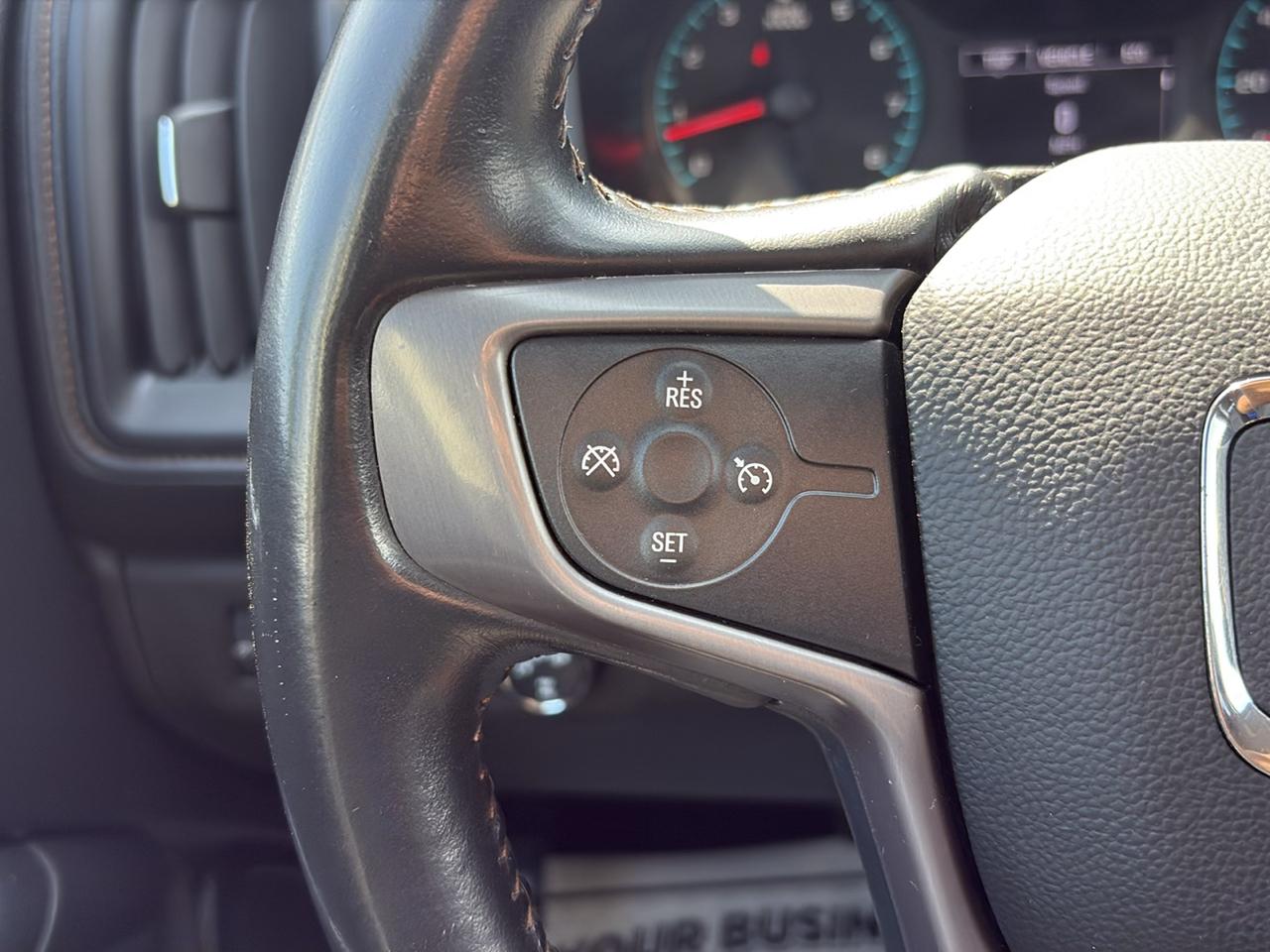 GMC Canyon AT4 Crew Cab w/Cloth 4WD 2021