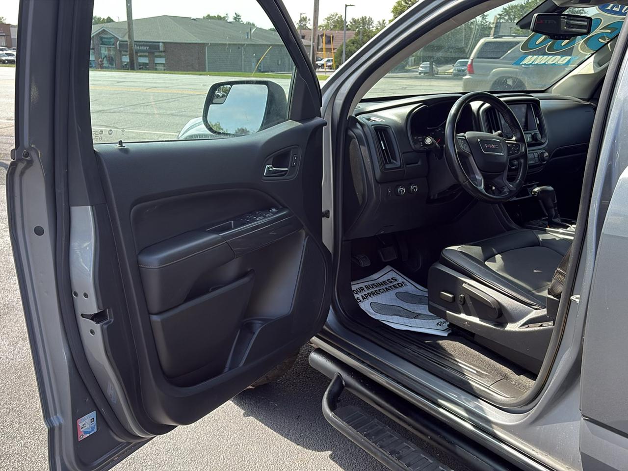 GMC Canyon AT4 Crew Cab w/Cloth 4WD 2021