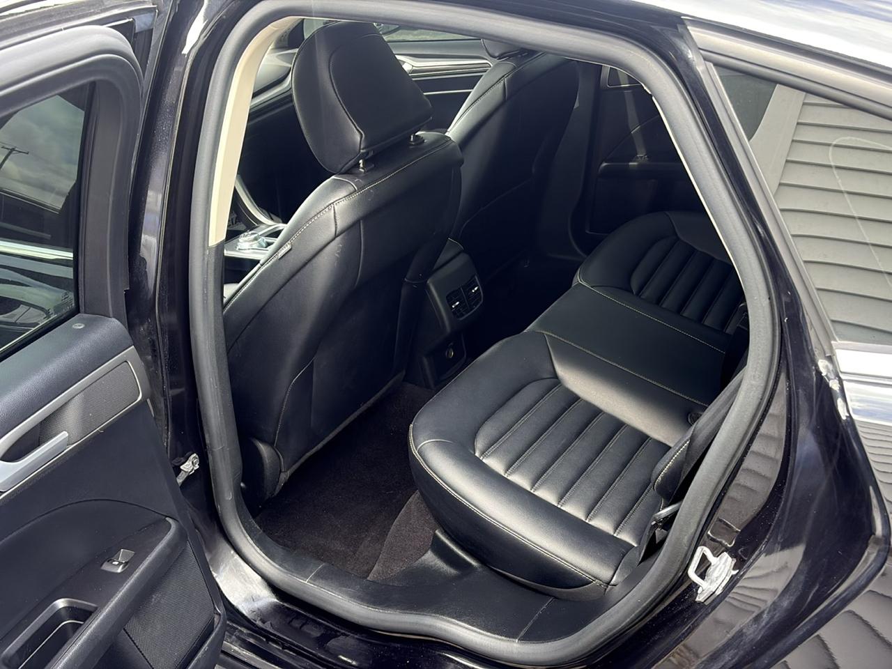Ford Fusion SEL 2020
