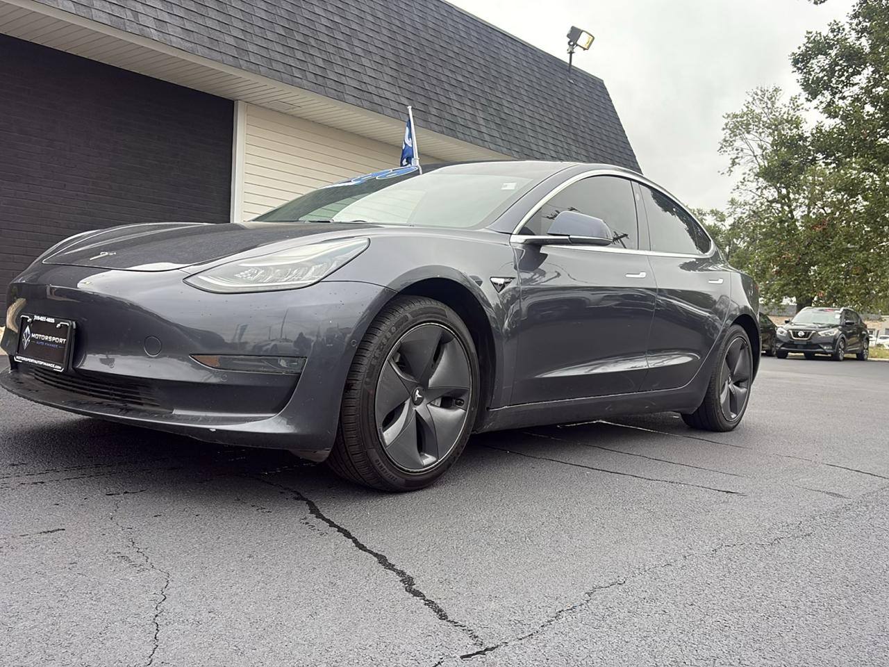 Tesla Model 3 Mid Range 2019