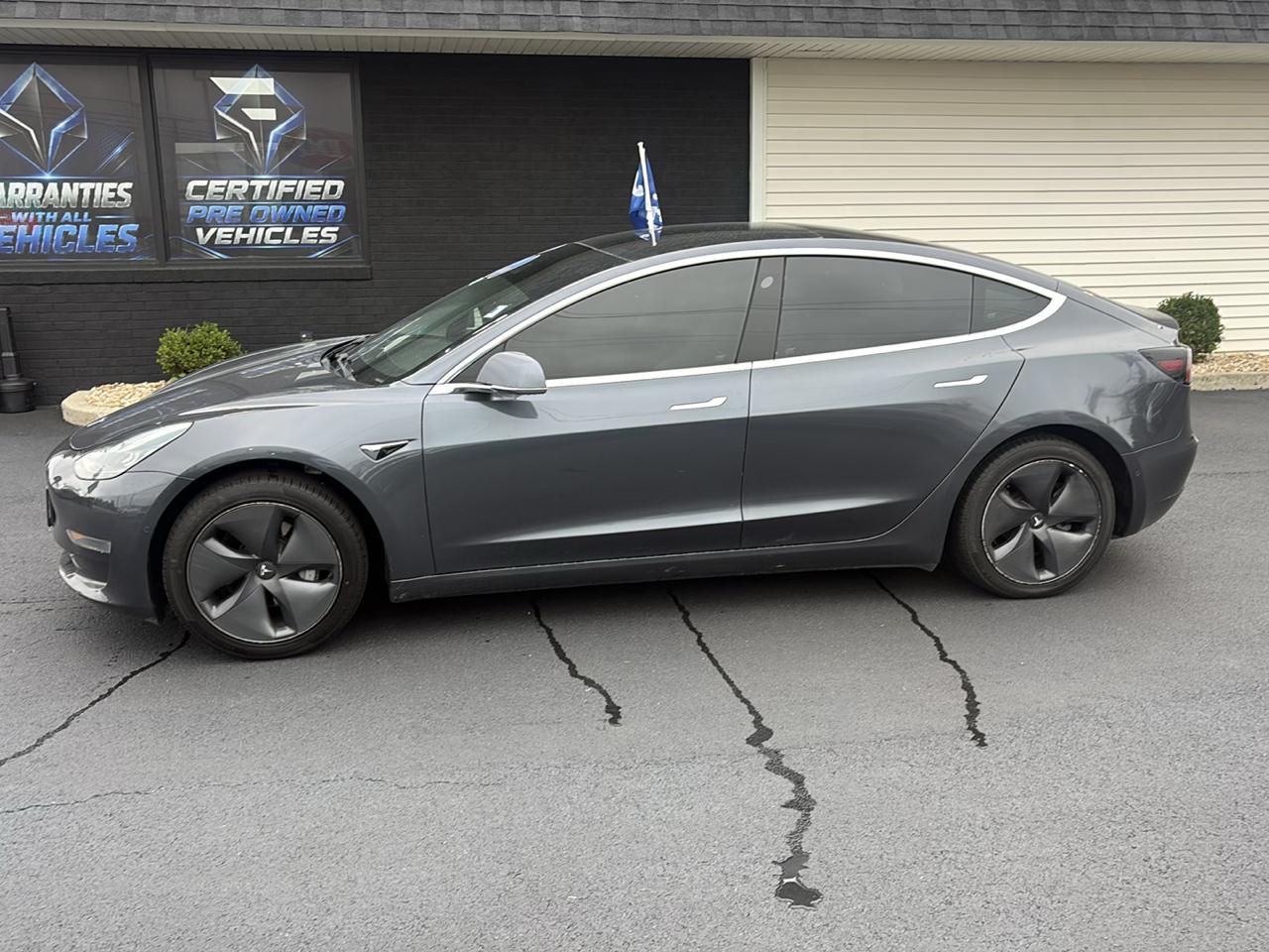 Tesla Model 3 Mid Range 2019