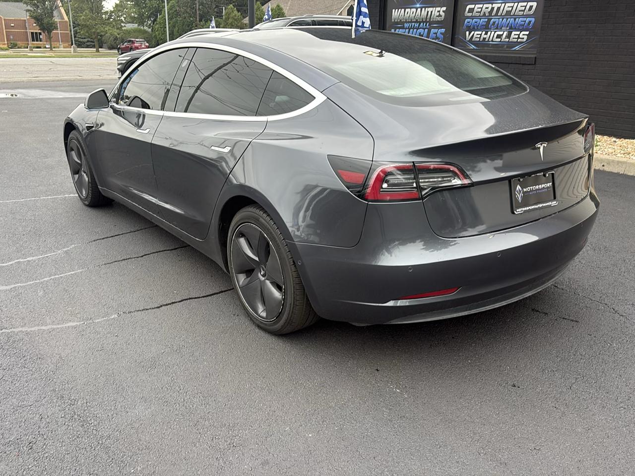 Tesla Model 3 Mid Range 2019
