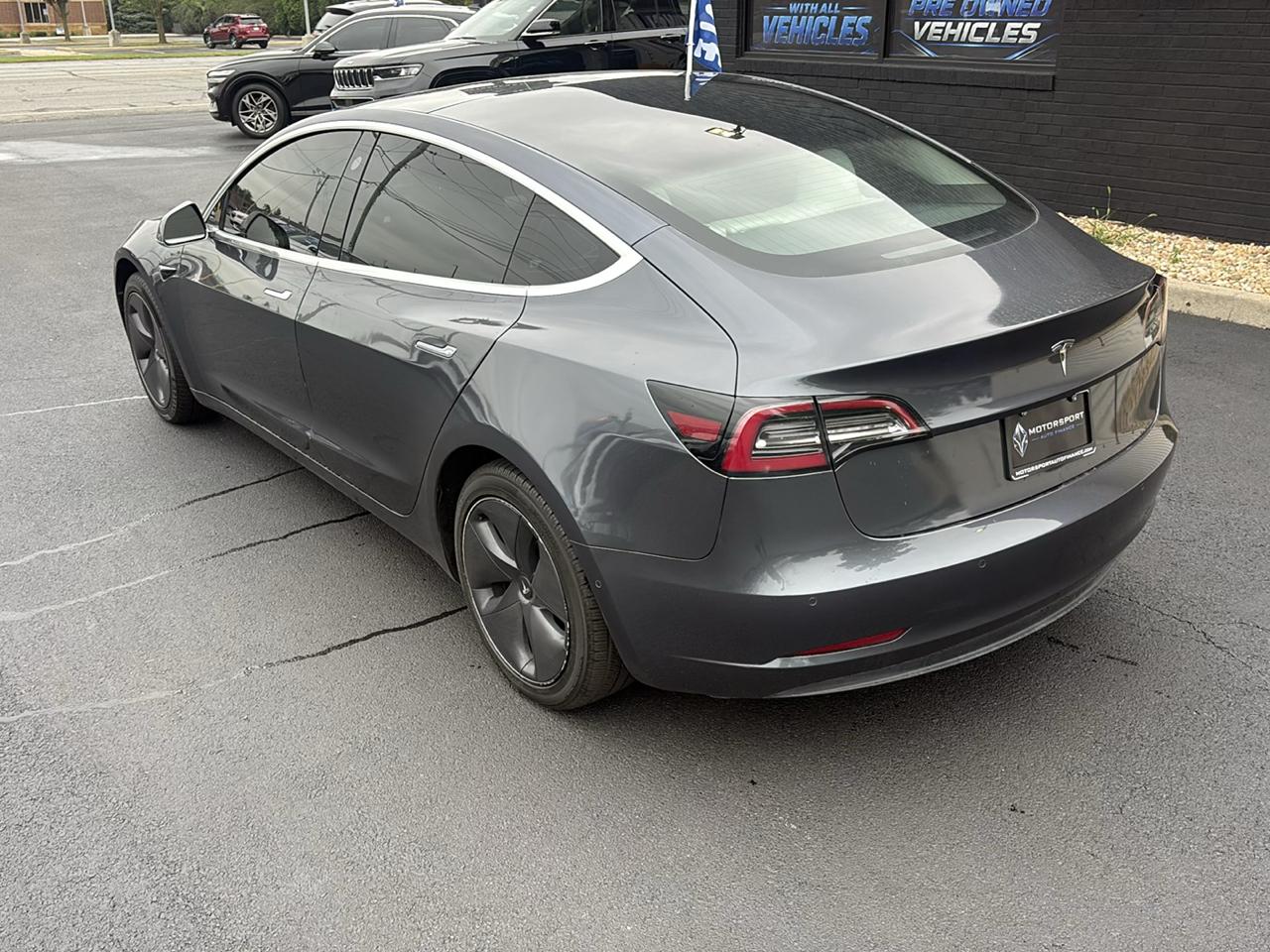 Tesla Model 3 Mid Range 2019