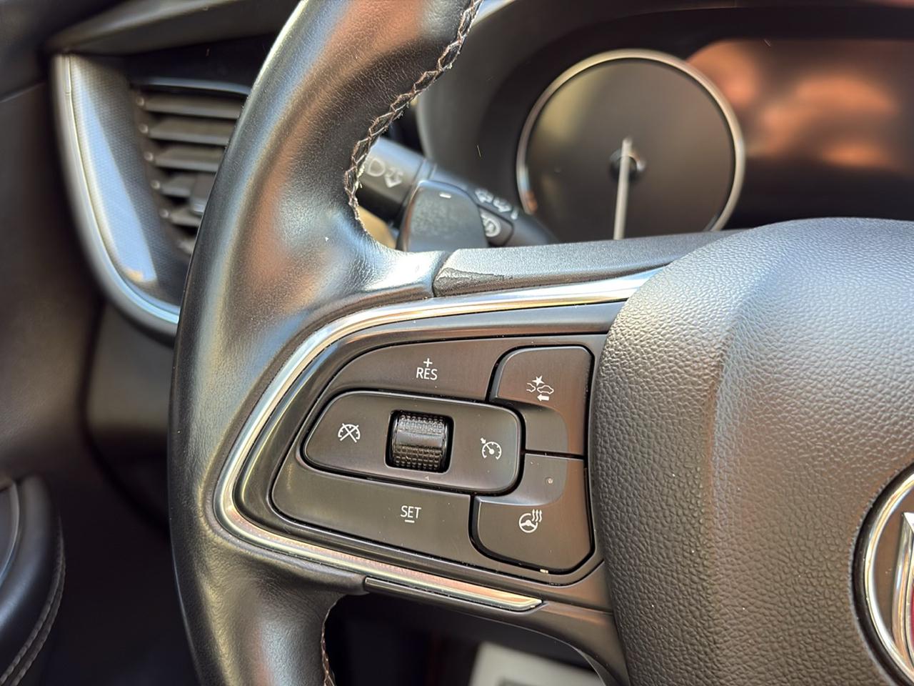 Buick Envision Essense 2022