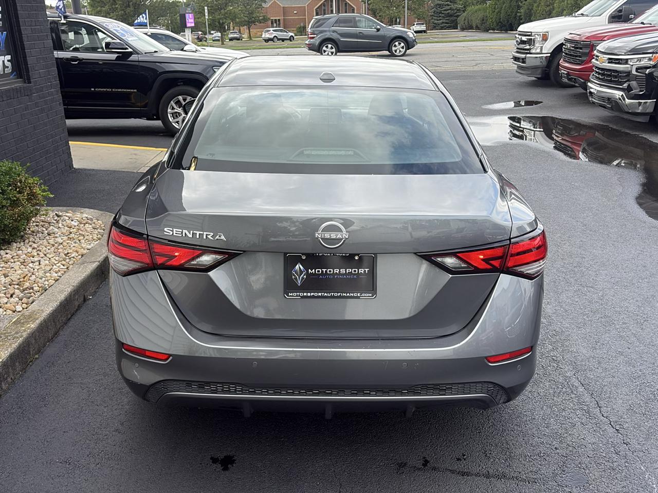 Nissan Sentra SV 2025