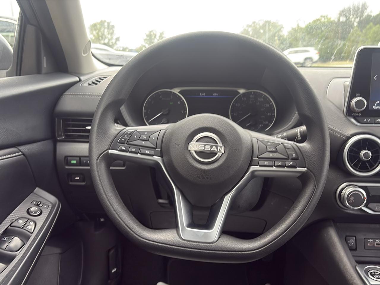 Nissan Sentra SV 2025