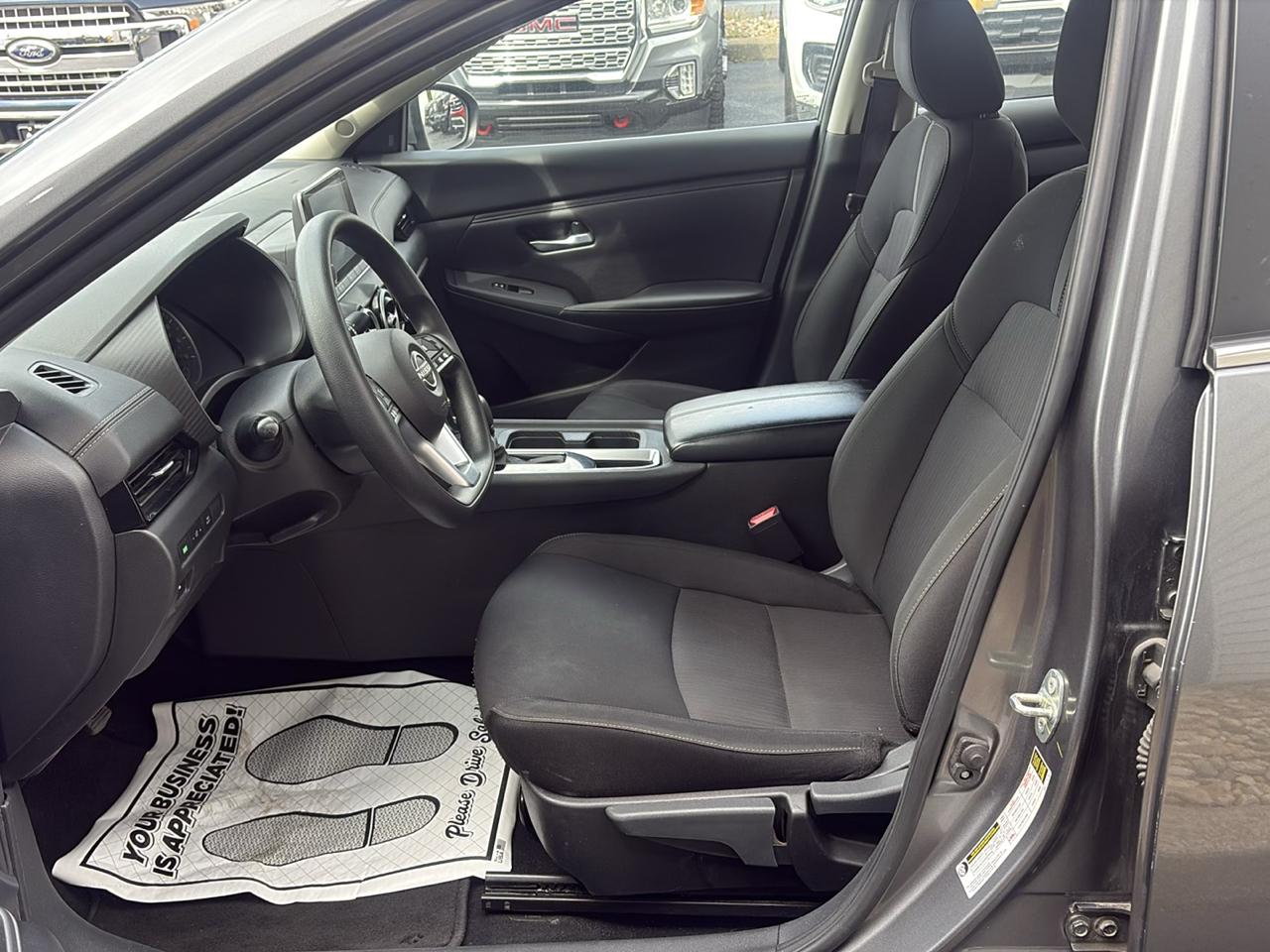 Nissan Sentra SV 2025