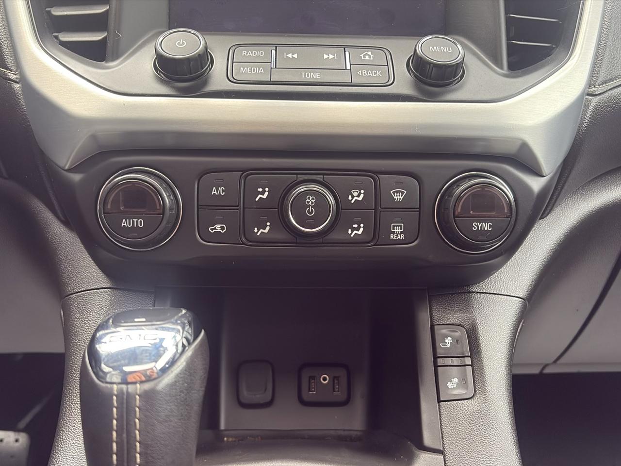 GMC Acadia SLT-1 AWD 2019