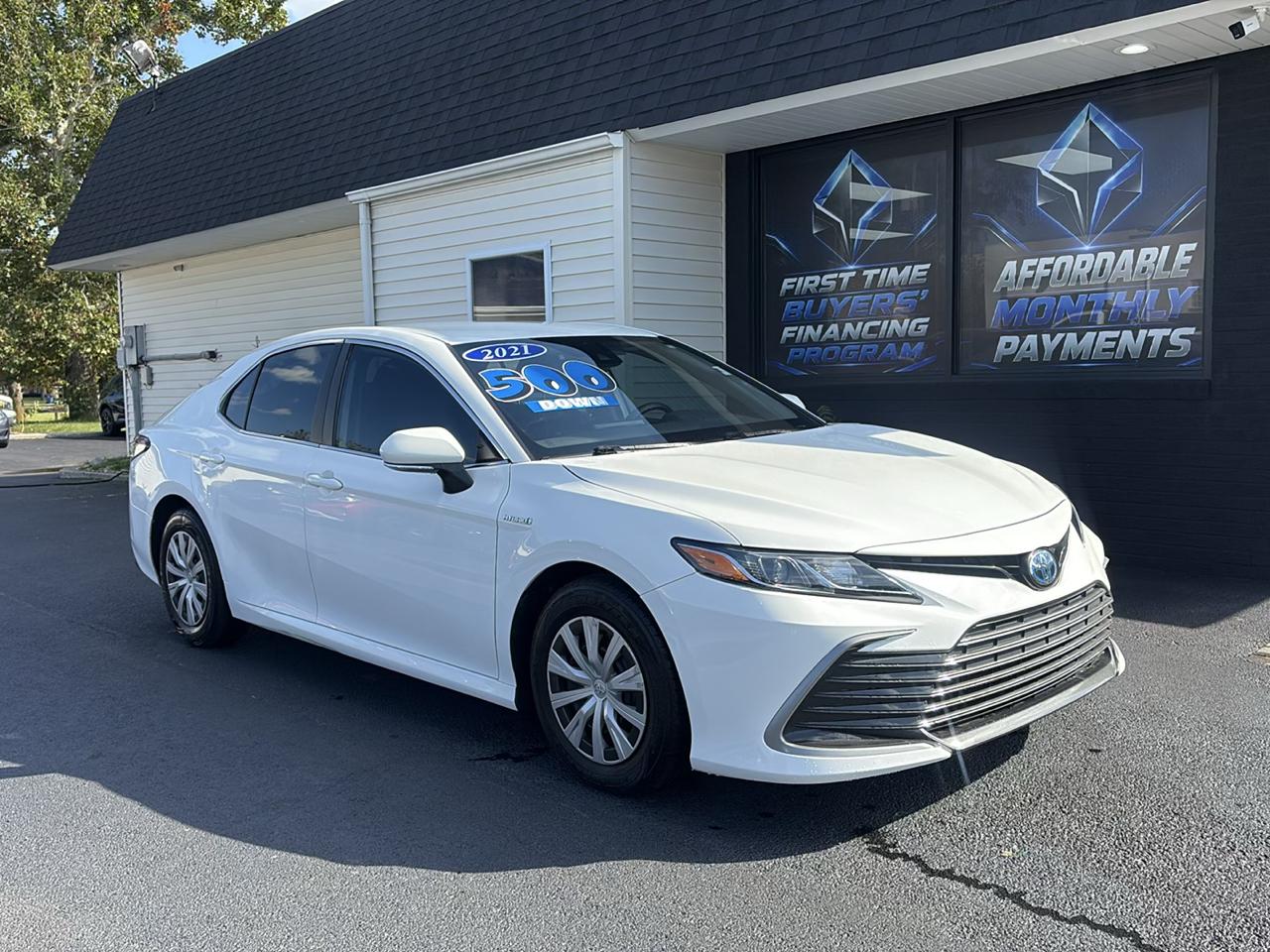 2021 Toyota Camry Hybrid LE