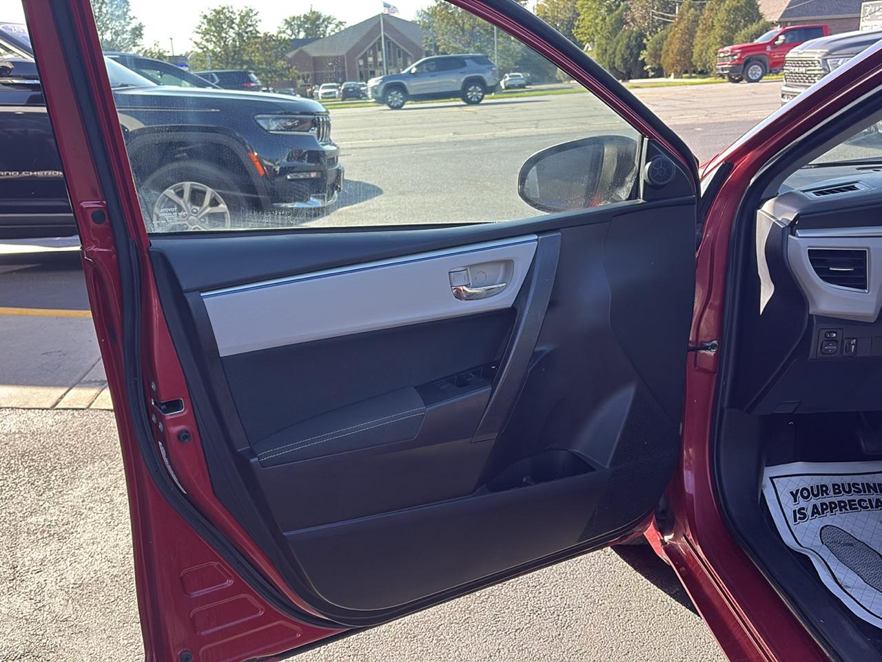 Toyota Corolla LE CVT 2016