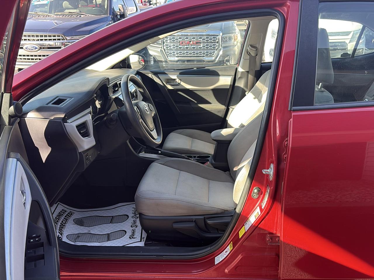 Toyota Corolla LE CVT 2016
