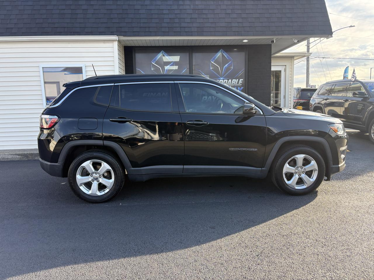 Jeep Compass Latitude FWD 2019