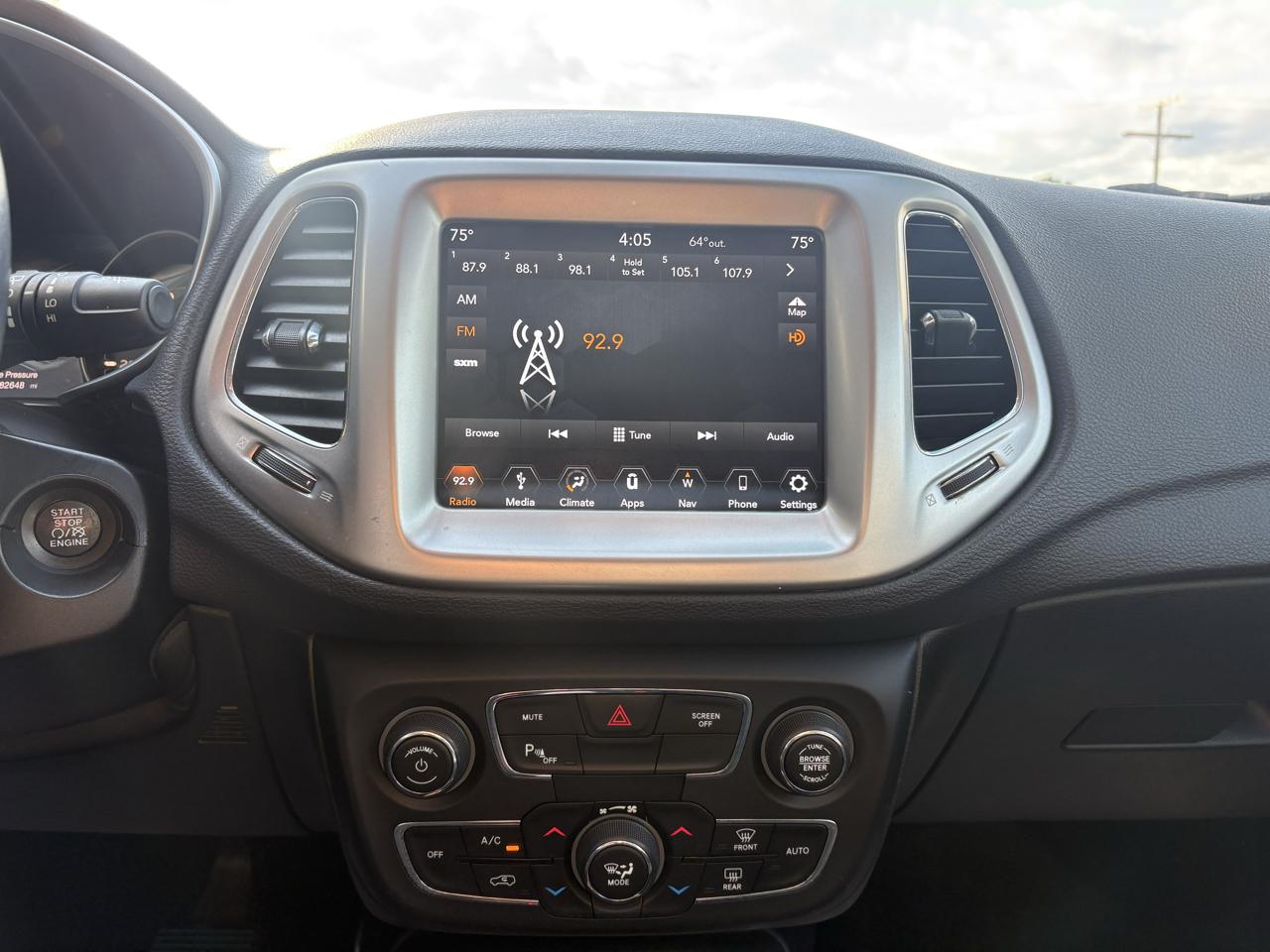 Jeep Compass Latitude FWD 2019