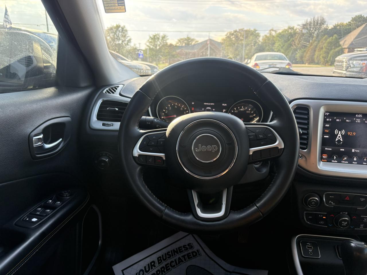 Jeep Compass Latitude FWD 2019