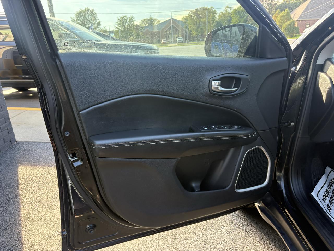 Jeep Compass Latitude FWD 2019