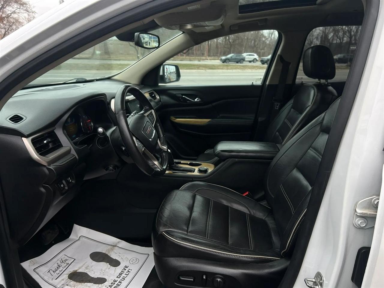 GMC Acadia Denali AWD 2017