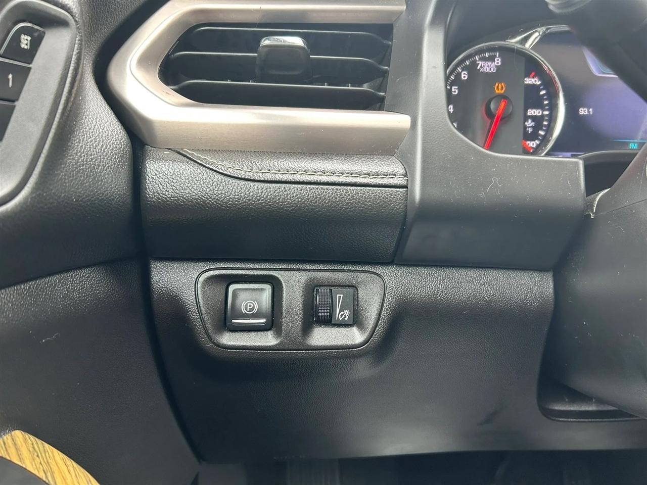 GMC Acadia Denali AWD 2017