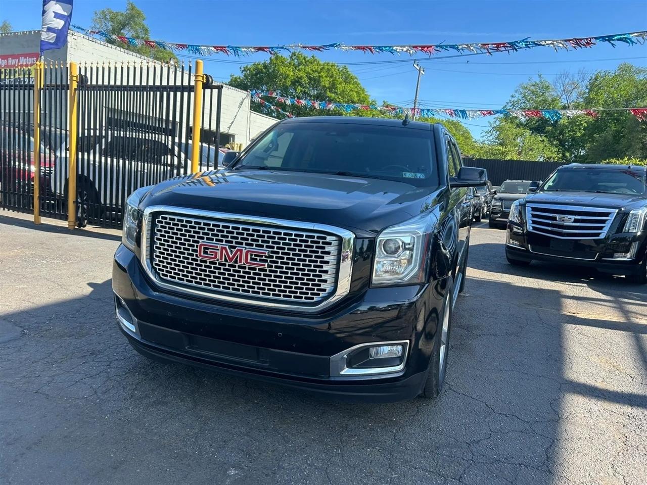 GMC Yukon Denali 4WD 2016