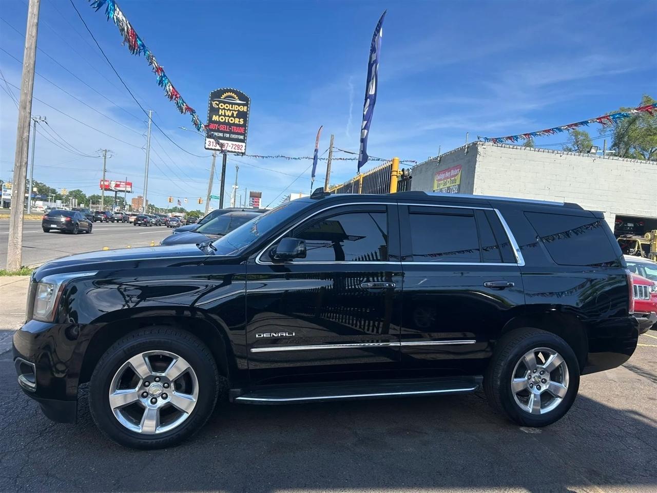 GMC Yukon Denali 4WD 2016