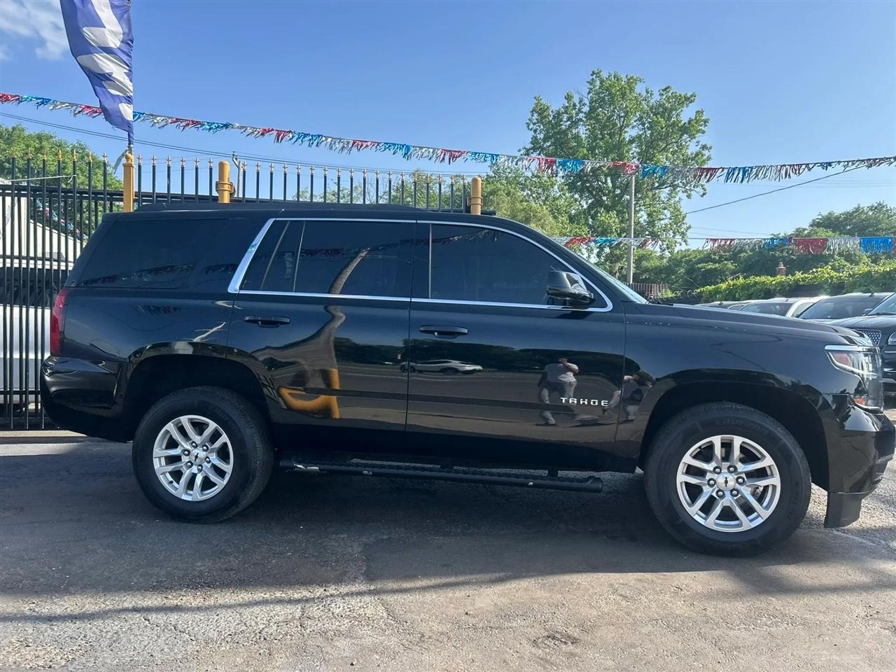 Chevrolet Tahoe LS 4WD 2020