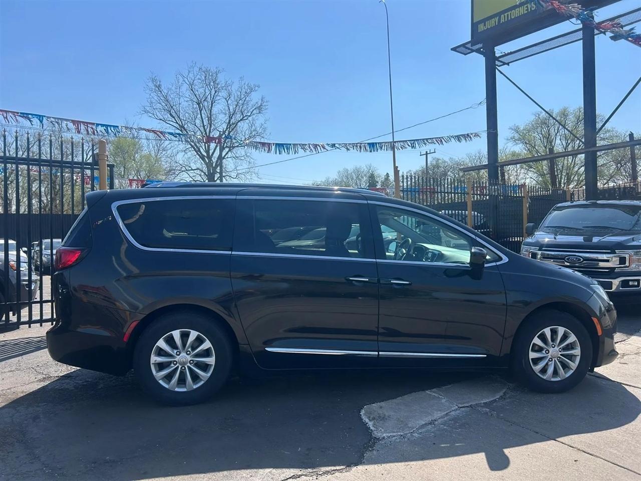 Chrysler Pacifica Touring-L 2019