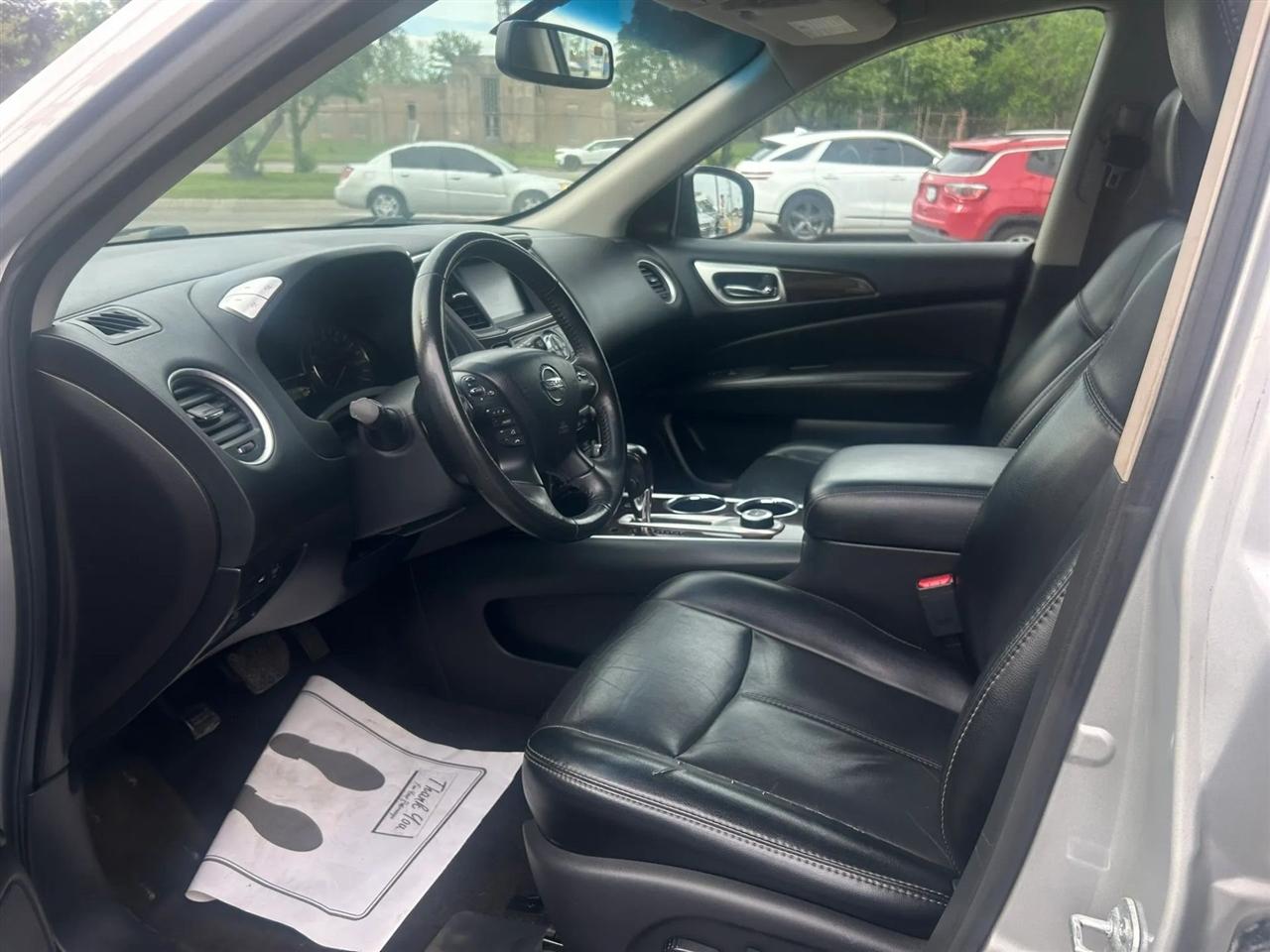 Nissan Pathfinder SL 4WD 2014
