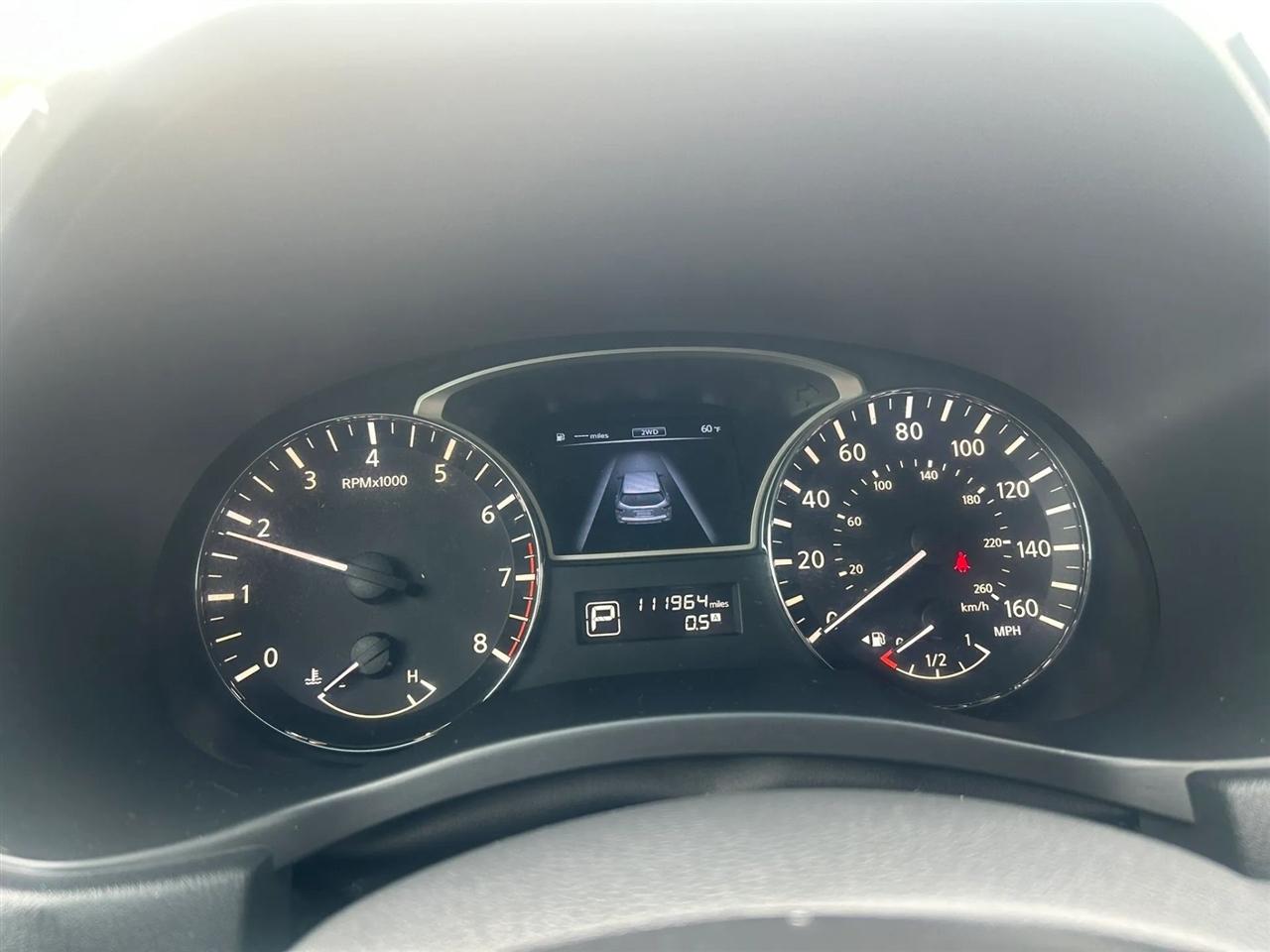 Nissan Pathfinder SL 4WD 2014
