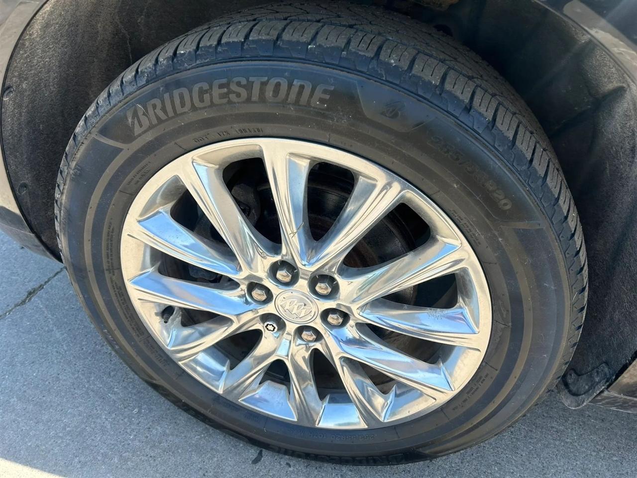 Buick Enclave Essence AWD 2019