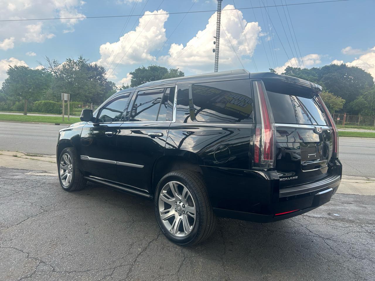 Cadillac Escalade Platinum 4WD 2015