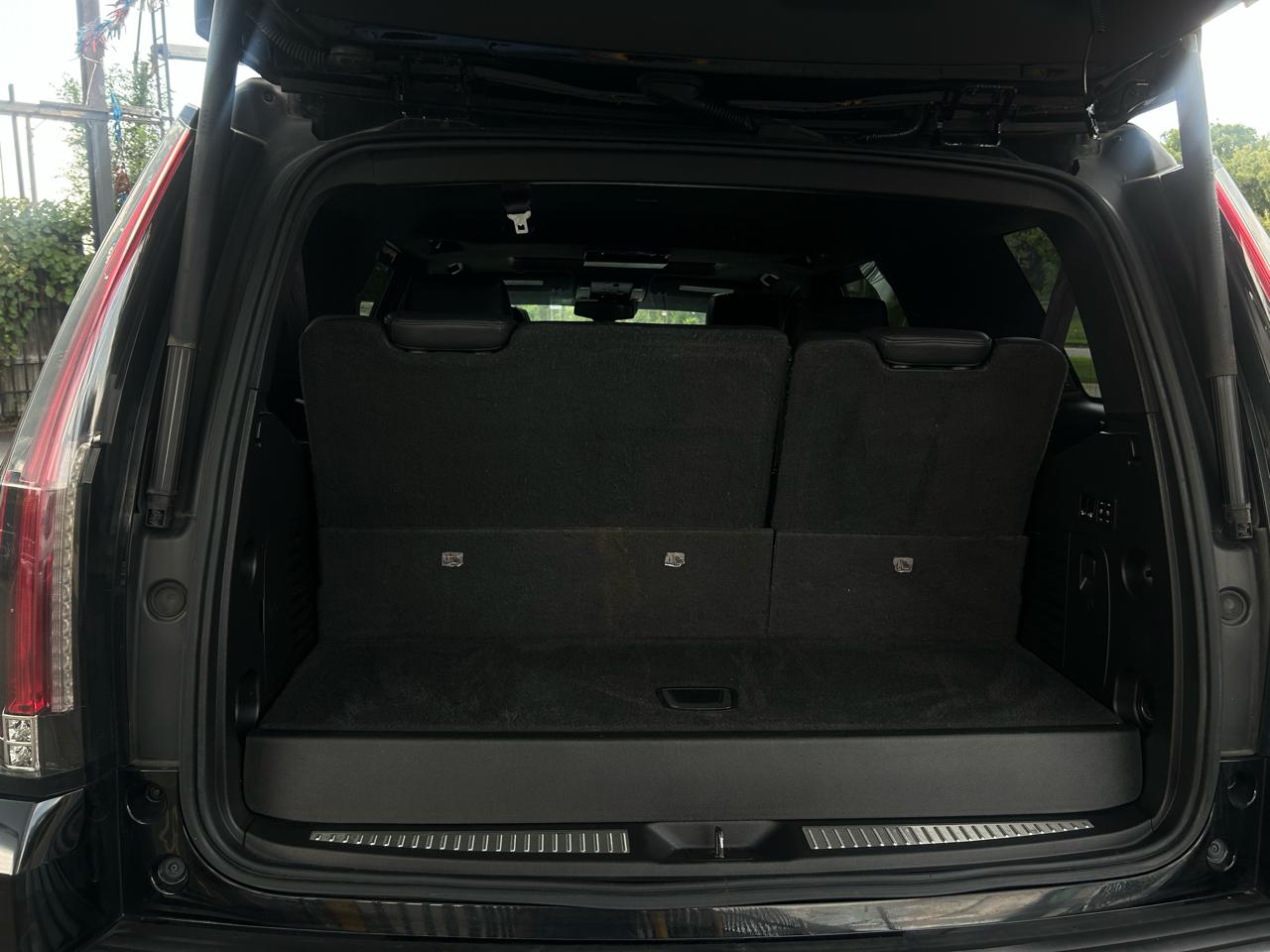 Cadillac Escalade Platinum 4WD 2015