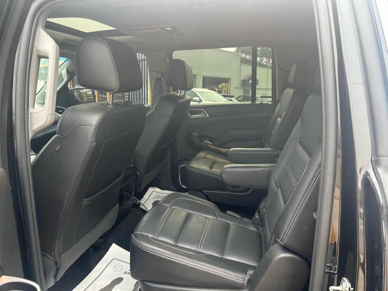 GMC Yukon XL Denali 4WD 2017