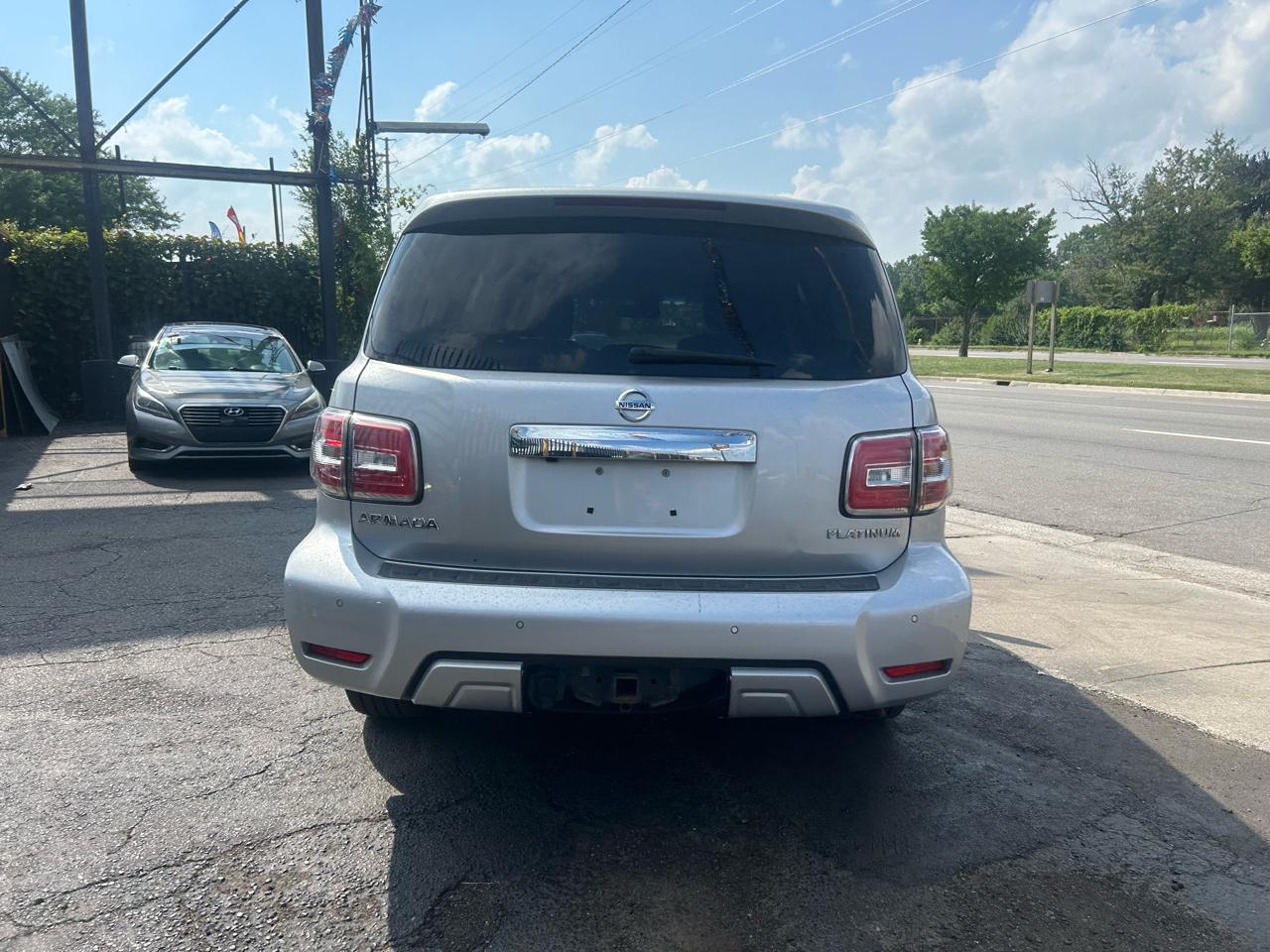 Nissan Armada Platinum 2WD 2017