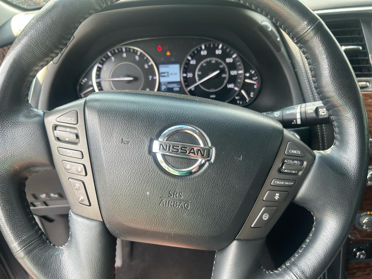 Nissan Armada Platinum 2WD 2017