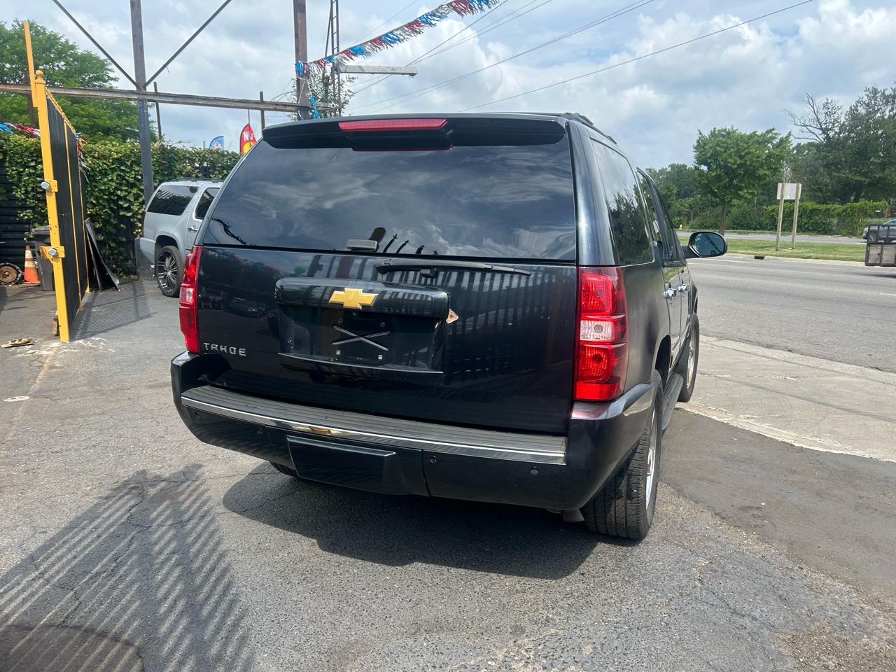 Chevrolet Tahoe LTZ 4WD 2013